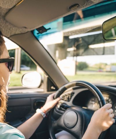 La patente: status symbol o optional? Il dilemma dei giovani italiani