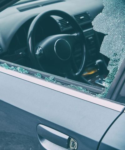 <strong>Novità patente: al vaglio della UE patente digitale e guida a 17 anni</strong>