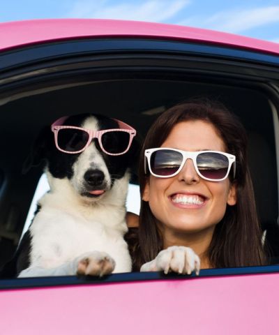 Guida estiva sicura: tre cose da evitare assolutamente in auto