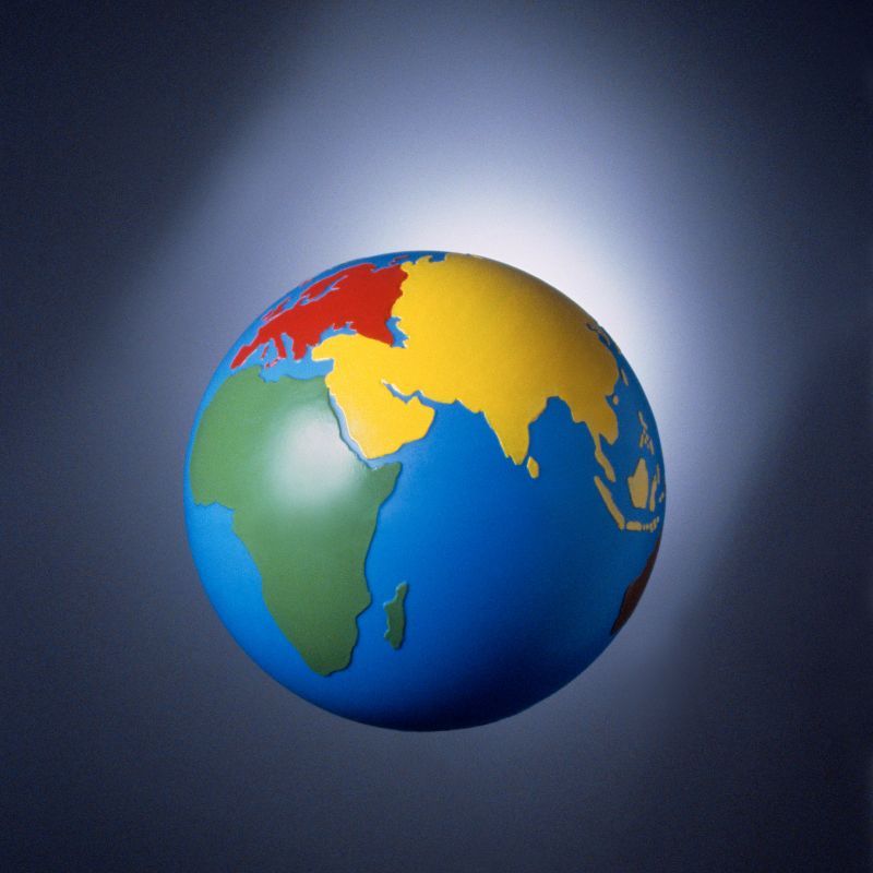 Le regole stradali più assurde del mondo: quando il Codice della Strada italiano sembra improvvisamente… normale