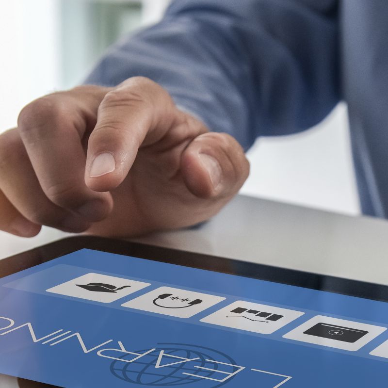 Formazione per la patente: UNASCA contro i corsi patente online