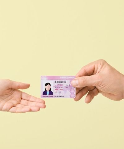 Patente illeggibile: cosa fare?