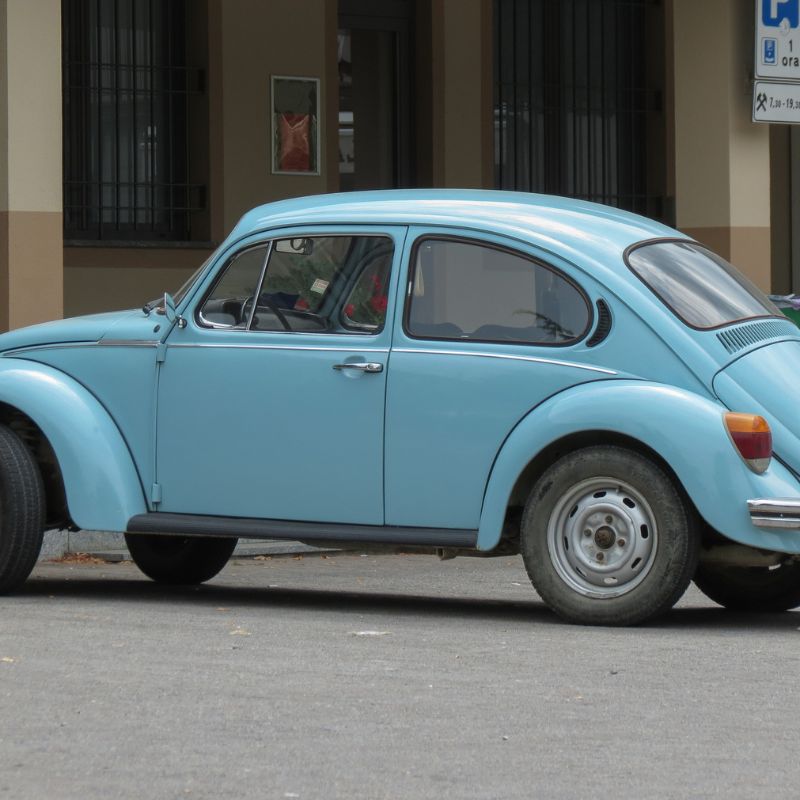 Italia: il Paese delle auto (sempre più vecchie)