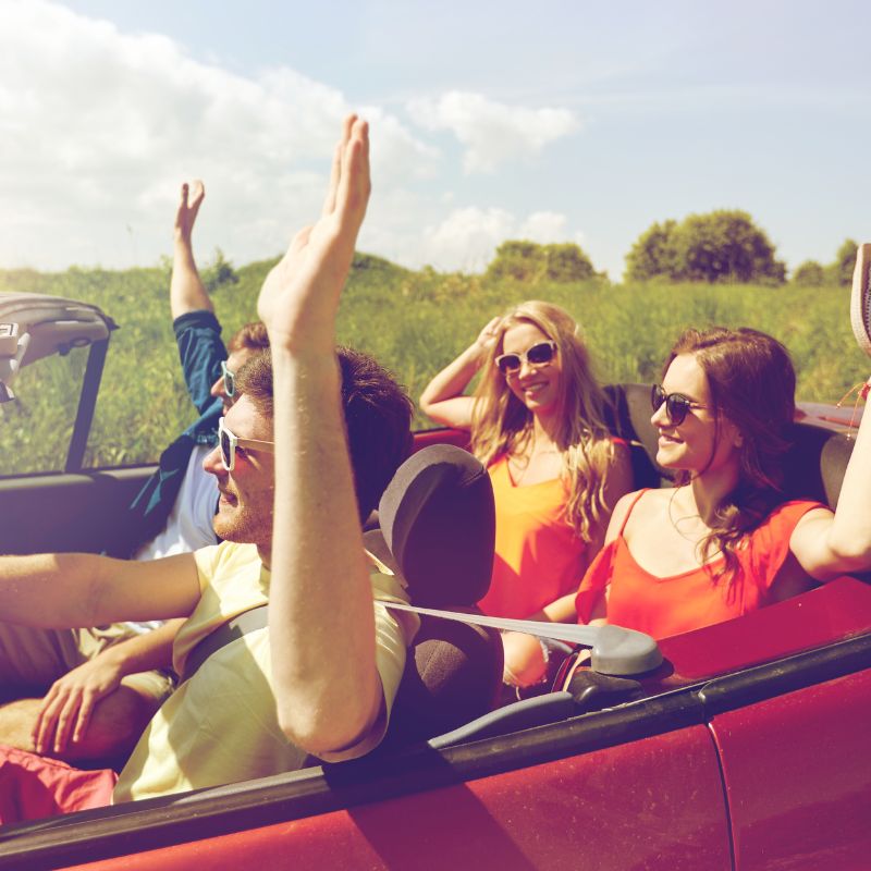 Con il carburante alle stelle, quest’anno partire per le vacanze in auto ci costerà caro! Anche 88 euro in più rispetto al 2020