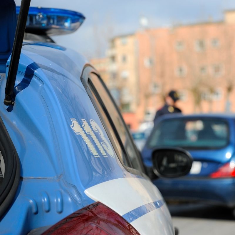 Guida senza patente: cosa succede se l’hai dimenticata a casa?