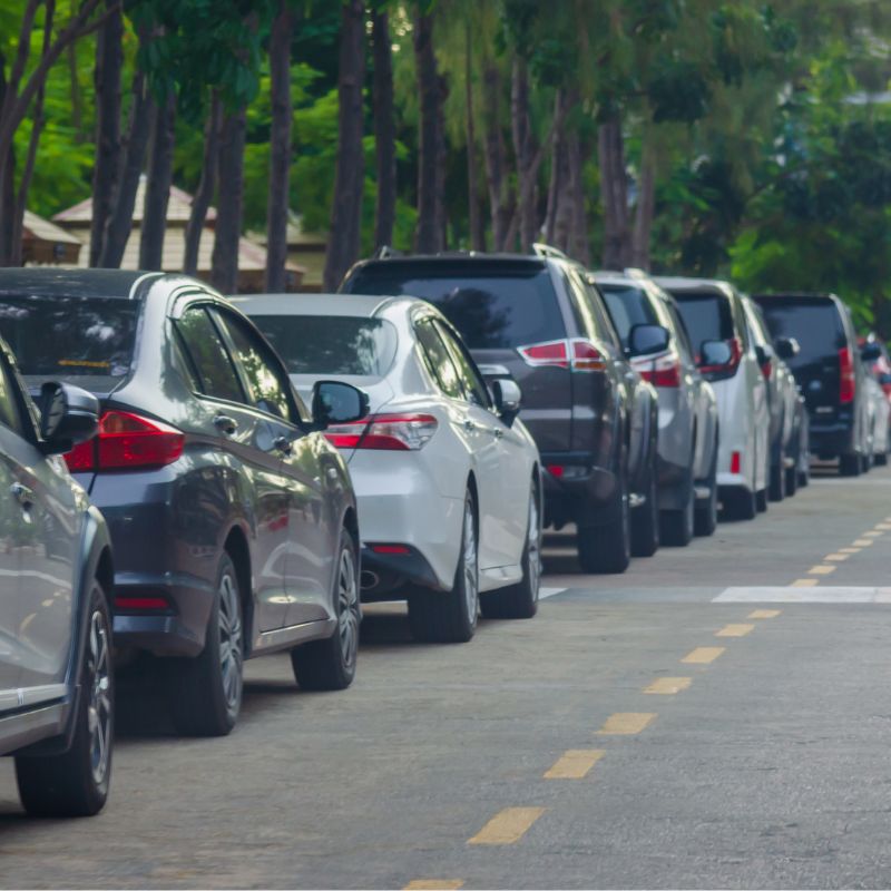 Parcheggiare: il simpatico manuale sul parcheggio perfetto
