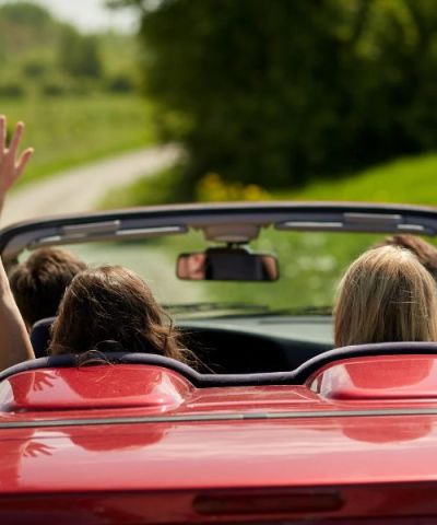 Baby drivers: l’auto non passa mai di moda