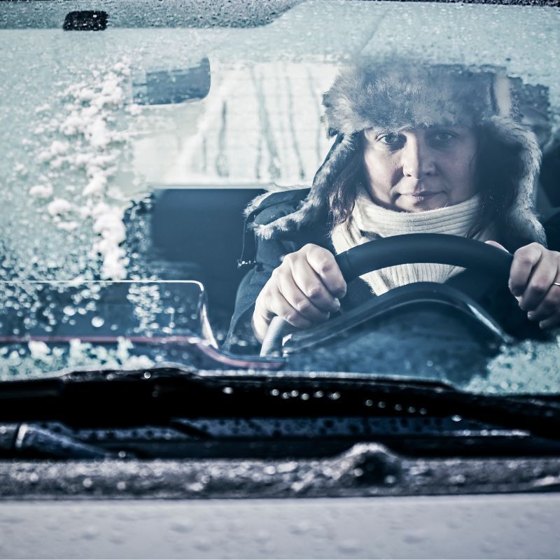Come guidare sulla neve: 7 consigli utili per affrontare l’inverno