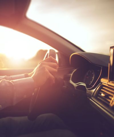 Come proteggere l’auto dal sole estivo